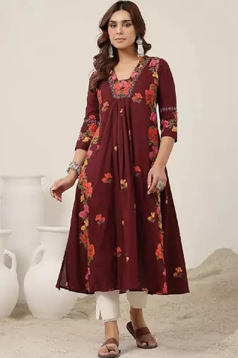Women floral printed thread work floral kurta