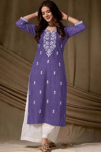 Women ethnic motifs embroidered thread work kurta