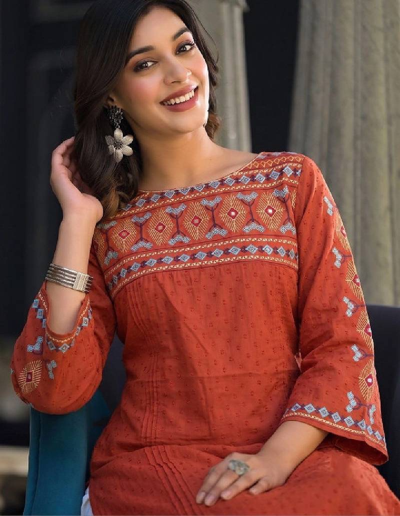 Women geometric embroidered mirror work dobby kurta