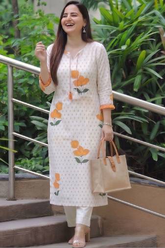Women floral printed floral kurta