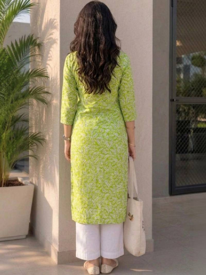 Women ethnic motifs printed kurta