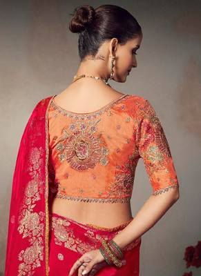 red chiniya silk blend with beautiful lace border & piping designer saree 3