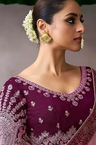 onion pink crepe designer saree with patterned blouse
