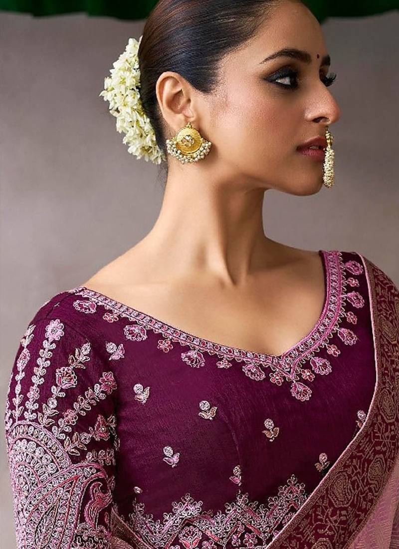 onion pink crepe designer saree with patterned blouse