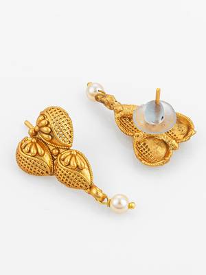 matte gold plated leaf motif necklace set with earrings 3