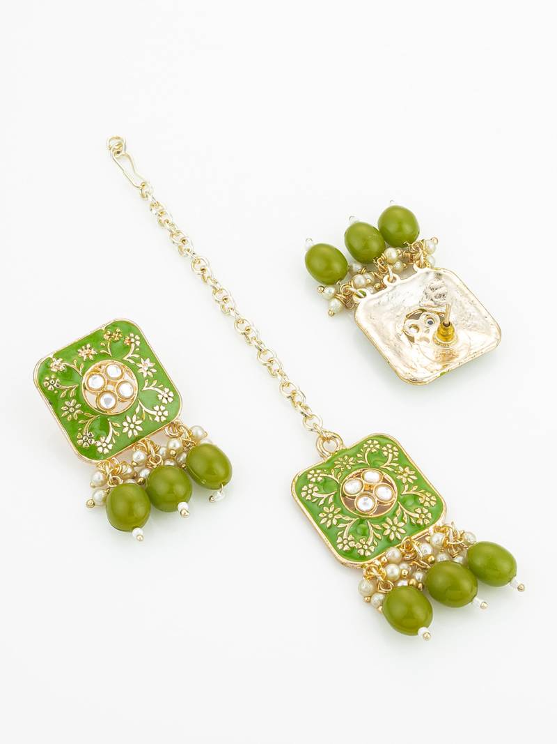 green meenakari kundan choker necklace set with earrings and maangtika