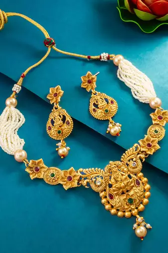 pearl strand temple necklace set with earring