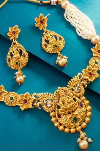 pearl strand temple necklace set with earring
