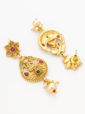 pearl strand temple necklace set with earring 3