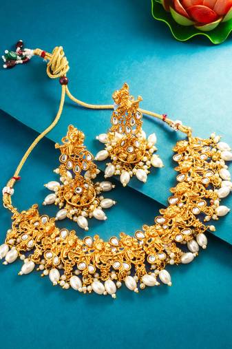 kundan krishna motif choker necklace set with earrings