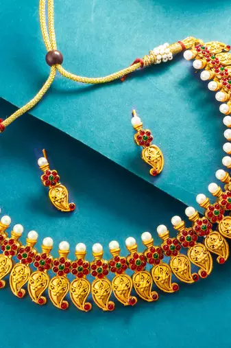 mango paisley motif necklace set with earrings