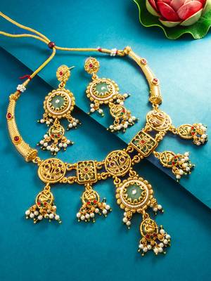 green medallion peacock motif necklace set with earrings 1