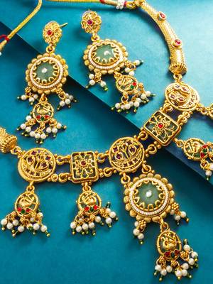 green medallion peacock motif necklace set with earrings 2