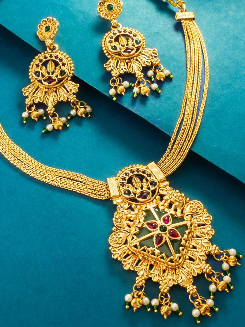 diamond motif statement pendant necklace set with earrings