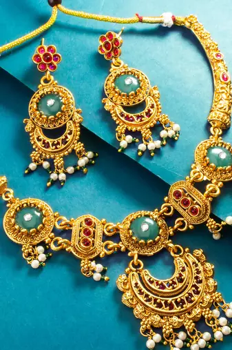 crescent drop medallion necklace set with earrings