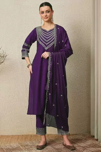 PURPLE EMBRODEIRY WORK FABRIC ROMAN SILK WOMENS KURTI PANT DUPATTA SET