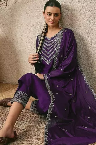 PURPLE EMBRODEIRY WORK FABRIC ROMAN SILK WOMENS KURTI PANT DUPATTA SET