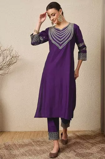 PURPLE EMBRODEIRY WORK FABRIC ROMAN SILK WOMENS KURTI PANT DUPATTA SET