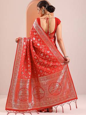 Red Woven Design Saree With Unstitched Blouse Piece 4