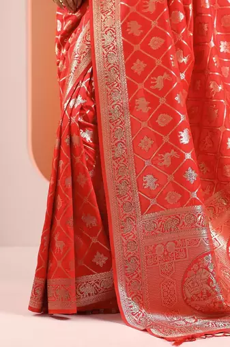 Red Woven Design Saree With Unstitched Blouse Piece