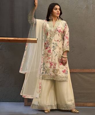 off white chinon partywear suit 3