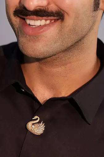 Oxidised antique gold plated bird motif button cover