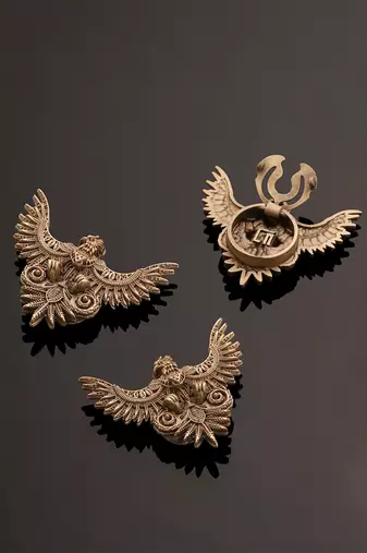 Oxidised antique gold plated eagle motif button cover