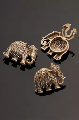 Oxidised antique gold plated elephant motif button cover