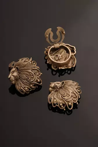 Oxidised antique gold plated lion face button cover