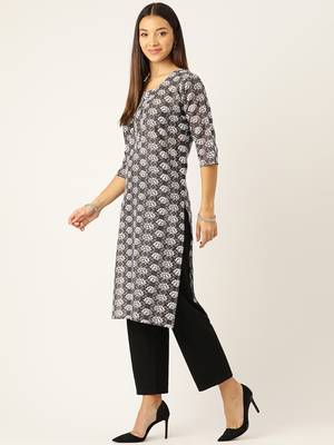 Grey cotton sanganeri printed sleeveled straight kurta 3