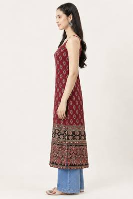 Maroon cotton ajrak printed sleeveless straight kurta 3