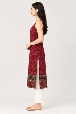 Maroon cotton ajrak printed sleeveless straight kurta 3