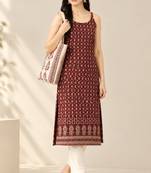 Maroon cotton ajrak printed sleeveless straight kurta