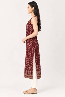 Maroon cotton ajrak printed sleeveless straight kurta 3