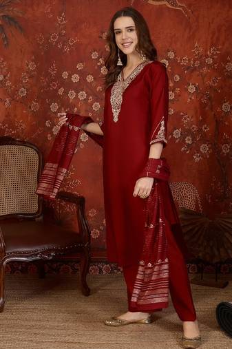 Maroon embroidery rayon kurta with pant and duptta