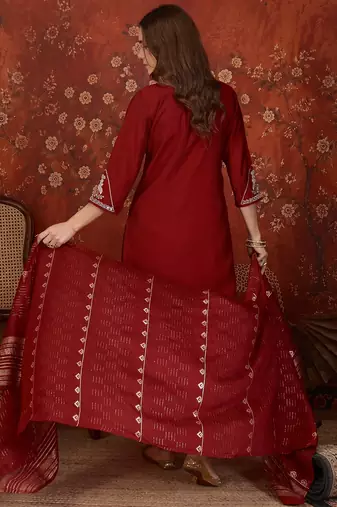 Maroon embroidery rayon kurta with pant and duptta