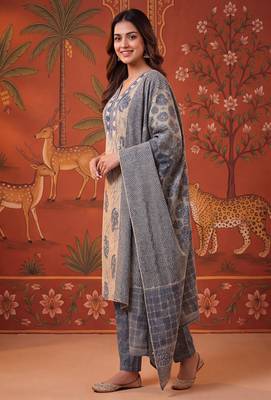 Blue printed cotton kurta with pant and duptta 2
