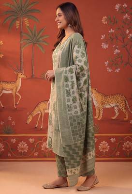 Green printed cotton kurta with pant and duptta 2