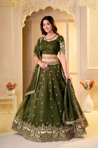 GREEN CRUNCHY SILK PARTY WEAR EMBROIDERY LEHNGHA CHOLI 
