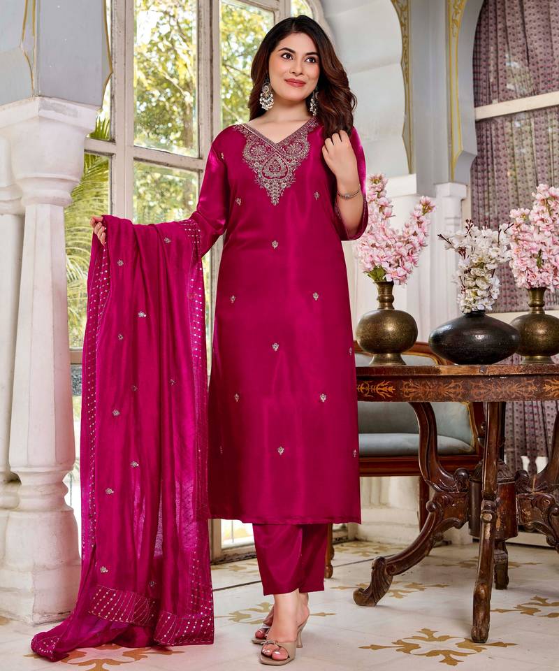 Pink color smart graceful kurta set for trendy girlie looks