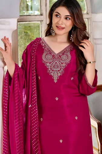 Pink color smart graceful kurta set for trendy girlie looks