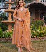 Peach color smart graceful kurta set for trendy girlie looks