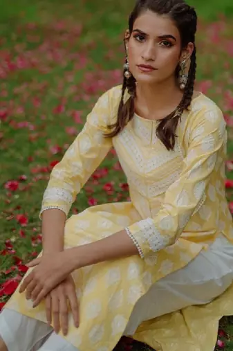 Women yellow & white ethnic motifs screen print cotton pastel kurta