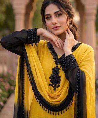 Yellow color smart graceful kurta set for trendy girlie looks 3