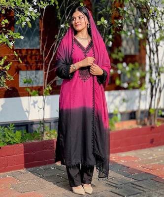 Pink color smart graceful kurta set for trendy girlie looks 4