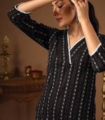 Women woven design striped straight kurta