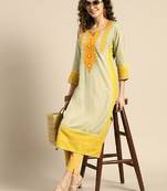 Women ethnic motifs embroidered thread work kurta