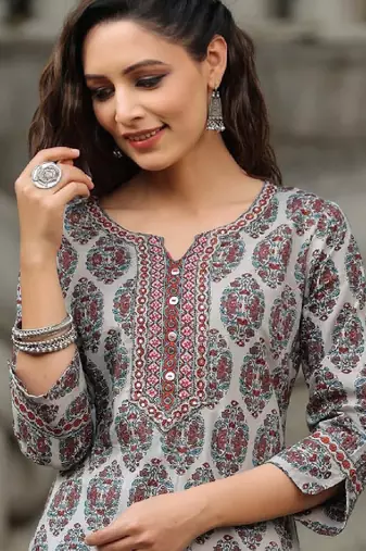 Women ethnic motifs printed pure cotton kurta