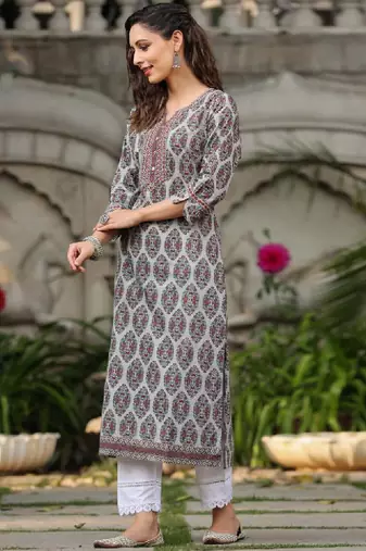 Women ethnic motifs printed pure cotton kurta