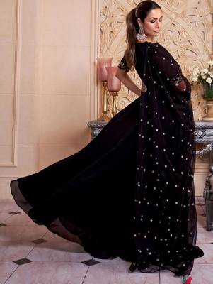 Black floral embroidered sequinned georgette anarkali kurta with dupatta 4